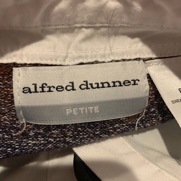 Alfred Dunner woman’s sweater, EUC, size MP - Picture 5 of 7